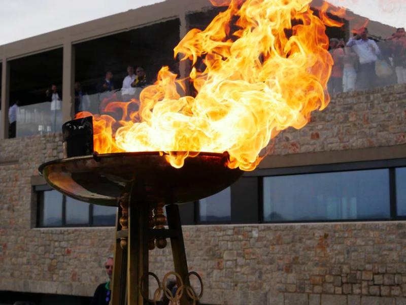 Με συγκίνηση και υπερηφάνεια η υποδοχή της Ολυμπιακής Φλόγας στο Navarino Hills (Βίντεο - Φωτογραφίες)